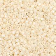 Miyuki kralen delica's 11/0 Opaque dark cream beige DB-732
