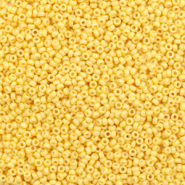 Miyuki rocailles 15/0 Duracoat opaque banana yellow 15-4452