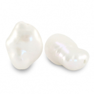 BQ Zoetwaterparels nugget high luster Natural white