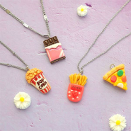 Inspiratiesets Sieraden inspiratie met resin kralen bloemen en resin bedels food 