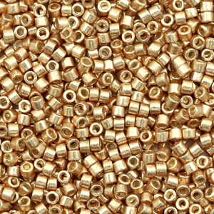 Miyuki kralen delica's 11/0 Duracoat galvanized champagne gold