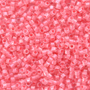 Miyuki kralen delica's 11/0 Coral lined luster crystal pink DB-70