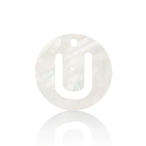 Schelp hangers specials letter U White (natuurlijke kleur)