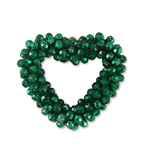 Top facet hangers hart Fairway green