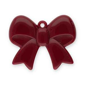 Statement hangers strik Rust red