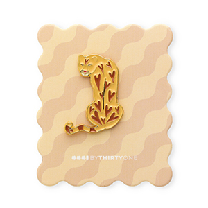 BY31&reg; Pin luipaard op kaartje Beige-brown-red-gold