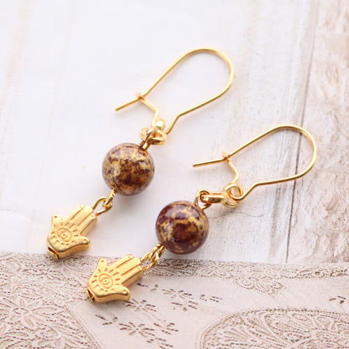Subtiele sieraden met nieuwe jade natuursteen kralen en gouden details!