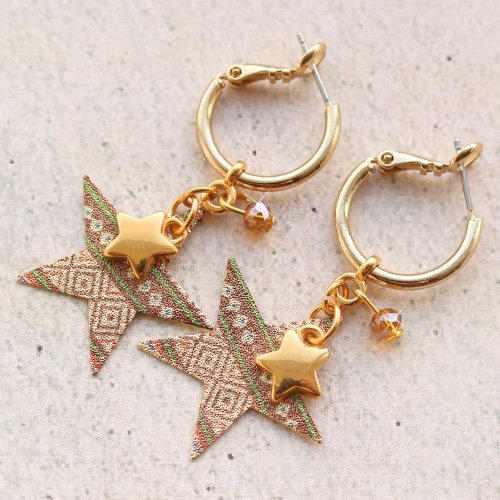 Yay! Nieuwe oorbellen inspiratie met metalen bedels