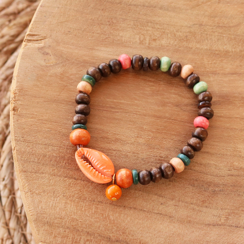 All natural! Zo maak je het perfecte armbandje met houten kralen