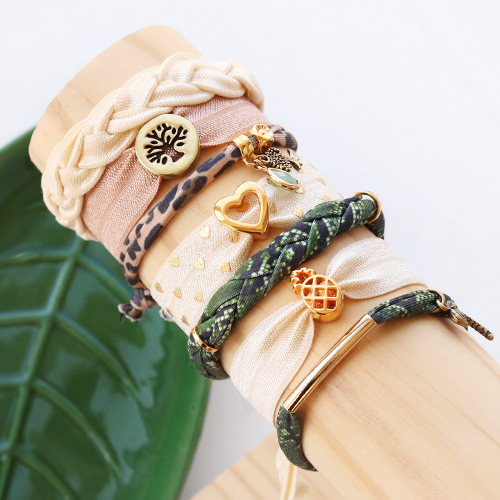 Inspiratie voor het maken van armbandjes met elastisch lint Ibiza: