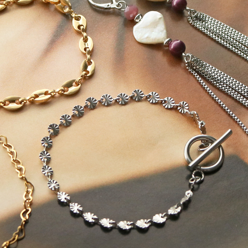 Deze trendy sieraden kun je maken met stainless steel jasseron: 