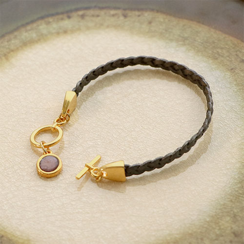 Laat je inspireren door deze serie leuke items en ontwerp een mooie sieraden collectie