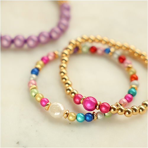 Cre&euml;er kleurrijke armbanden met onze nieuwe Miracle beads