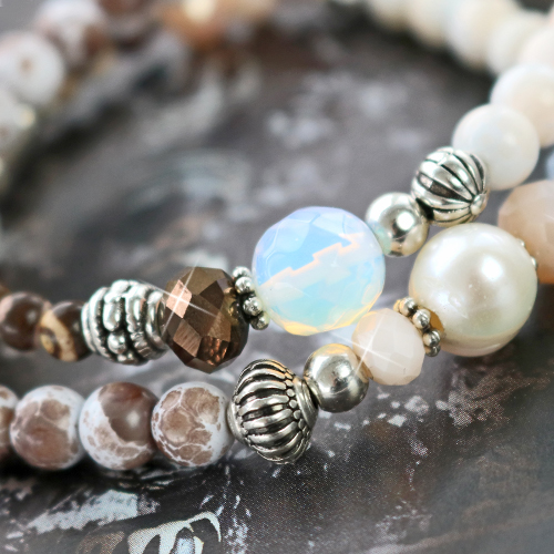 Steel de show en maak hippe sieraden met onze glaskralen gem&ecirc;leerd als basis!