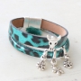 Sieraden van imi leer met panter print en details van DQ metaal