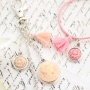 Armbandjes en een sleutelhanger met de leukste, nieuwe camee cabochons