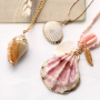 Maak fantastische sieraden en accessoires met onze nieuwe, trendy schelp hangers en jasseron!