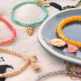 Deze armbandjes maak je gemakkelijk zelf met de nieuwe top facet armbandjes