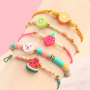 Van deze armbandjes met polymeer kralen worden wij supervrolijk!