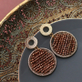 Maak schitterende oorbellen in winterse kleuren met deze facet hangers