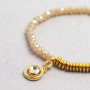 Persoonlijke armbanden en oorbellen maak je met initialen bedels van DQ metaal