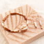 Zomerse sieraden met tube schelp kralen