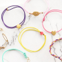 Inspiratie nodig? Zo maak je eenvoudig trendy armbanden van elastisch draad: