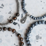 Zo maak je stoere heren armbanden met glaskralen en hematite kralen: