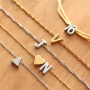 Zo maak je gepersonaliseerde sieraden met de nieuwe stainless steel initials kralen: