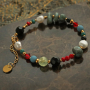 Zo combineer je meerdere soorten kralen in sieraden: 