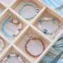 Inspiratie voor het maken van heren en dames armbanden met houten kralen 