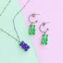 Inspiratie voor het maken van kleurrijke sieraden met gummy bear hangers