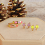 Combineer deze kleurrijke ringen en oorbellen met handgemaakte sieraden