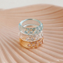 Combineer diverse ringen voor een elegante look