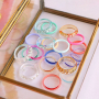 Combineer diverse ringen voor een elegante look