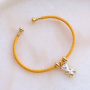 Eyecatching sieraden met brass metalen bedels en kralen