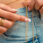 Met body chains, belly chains en chains voor aan je bikini