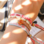 Maak unieke armbandjes met nieuwe lint en smart bead stoppers