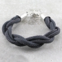 Leuke sieraden gemaakt met verschillende rijgmaterialen