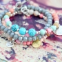 Kleurrijke sieraden met fijne details en turquoise natuursteen kralen