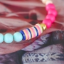 Maak zomerse sieraden met onze vrolijke kleuren acryl kralen