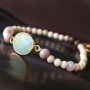 Prachtige sieraden met half edelstenen hangers als stijlvolle blikvanger