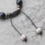 Maak stoere winterse sieraden voor mannen met onder andere natuursteen kralen, DQ metaal en leer.