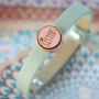 Maak mega trendy sieraden in een hippe look met onze Houten cabochons!