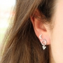 Maak zelf hippe oorbellen of shop ons assortiment kant-en klare trendy oorbellen!