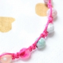 Acryl kralen zijn super kleurrijk, dus ook leuk om te verwerken in vrolijke sieraden en accessoires voor kinderen. 