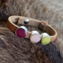 De najaar trends van Cuoio zijn gearriveerd, stel de leukste armbanden en sleutelhangers samen!